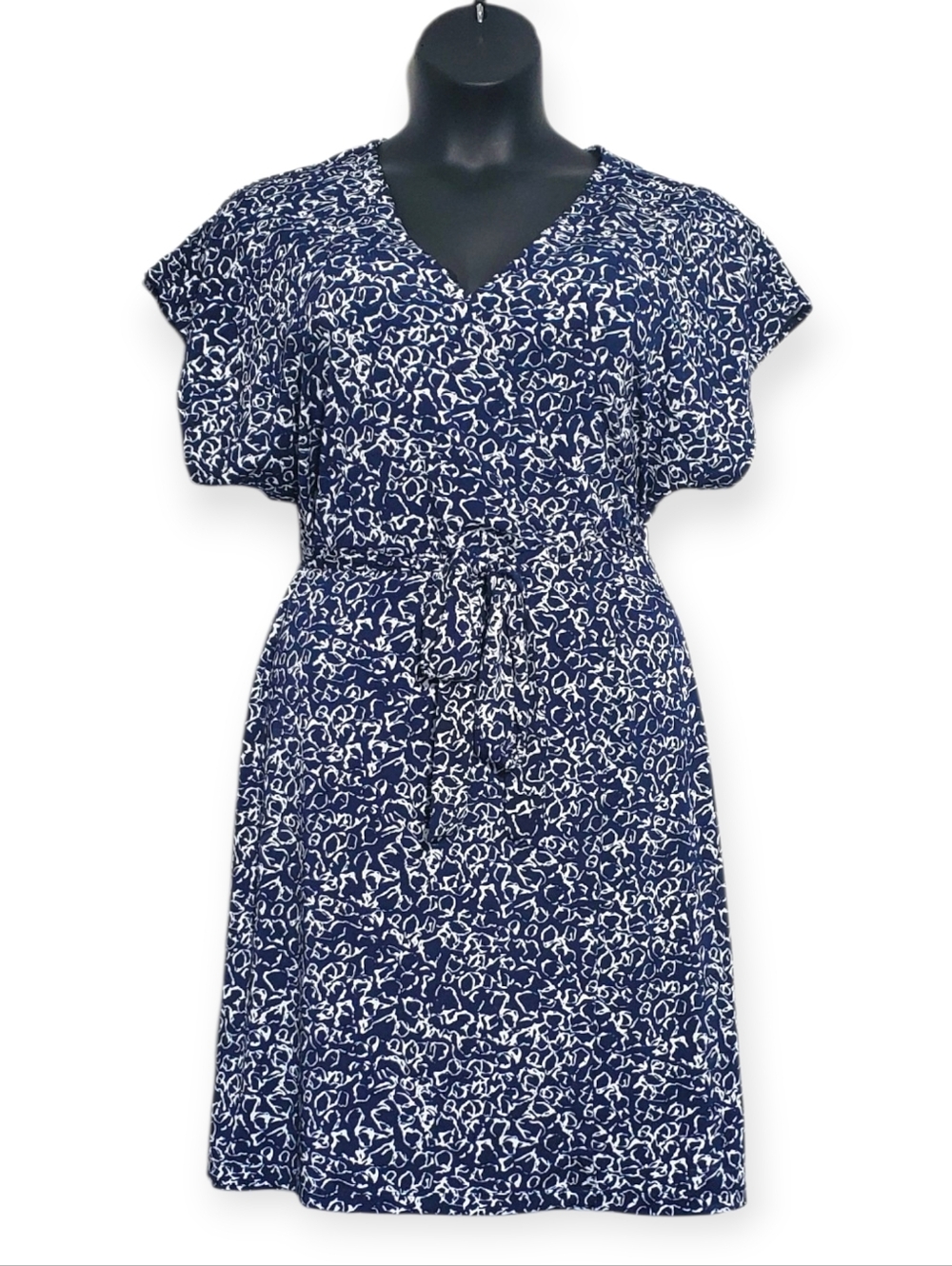 Navy & White Floral V-Neck Tie-Waist Dress
